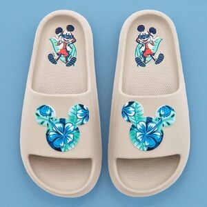 Disney Store Mickey Summer Fun Slides - M8/W10